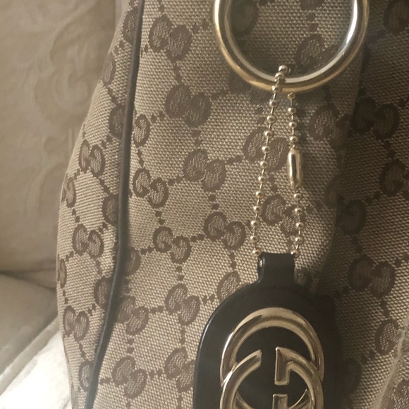 AUTHENTIC GUCCI BAG - Picture 4 of 8